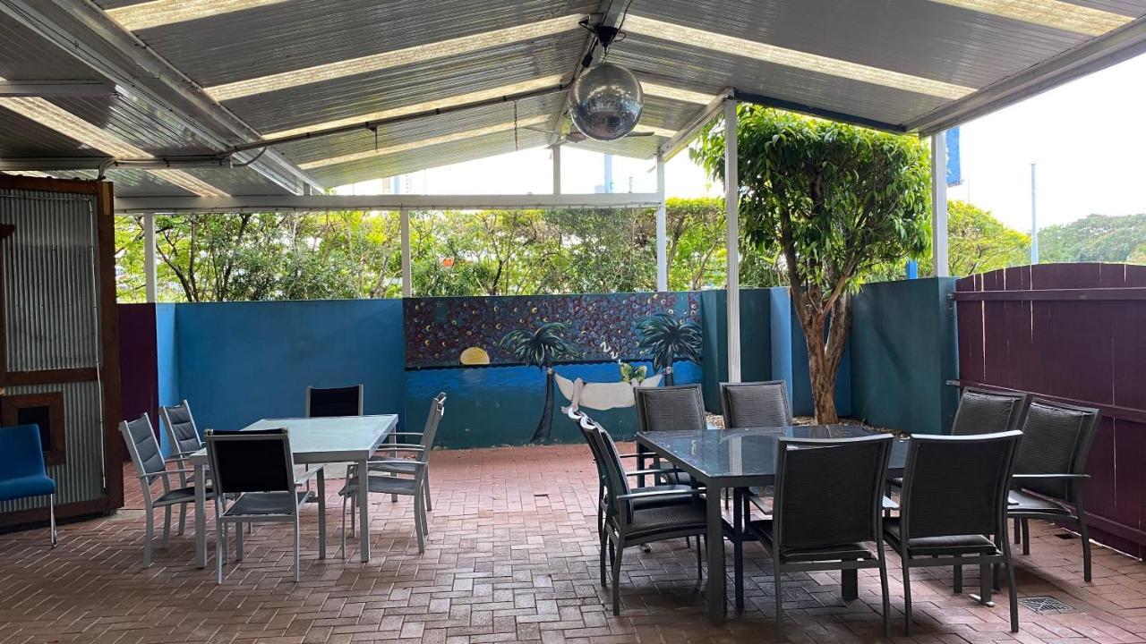 Homely Inn Hostel Gold Coast Exterior photo